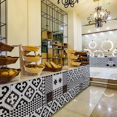 Private In Royal 5* Апартамент
